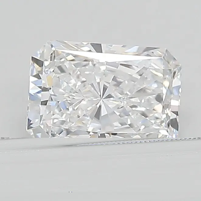 0.93ct E VVS2 Radiant (IGI)