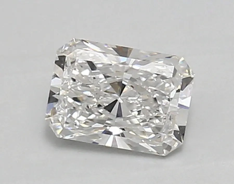 0.93ct E VVS2 Radiant (IGI)