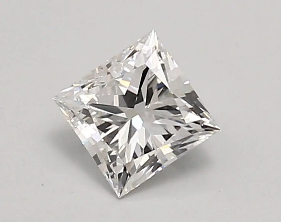 0.93ct E VVS2 Princess (IGI)