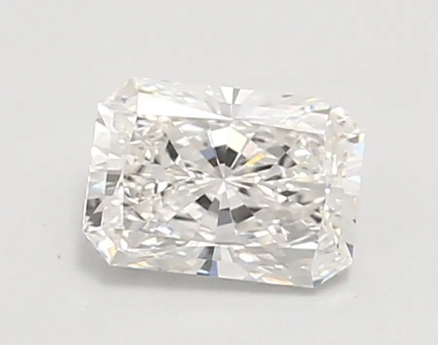 0.93ct E SI1 Radiant (IGI)
