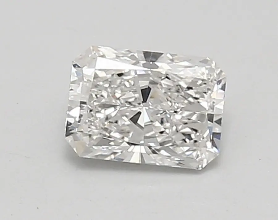 0.92ct E VVS1 Radiant (IGI)