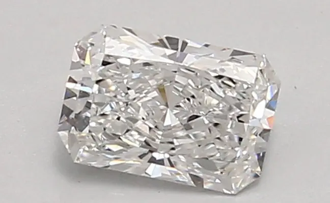 0.92ct E VVS1 Radiant (IGI)