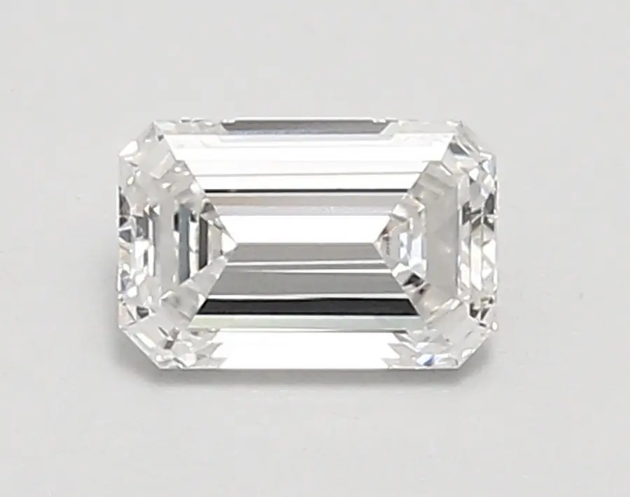 0.92ct E VS1 Emerald (IGI)