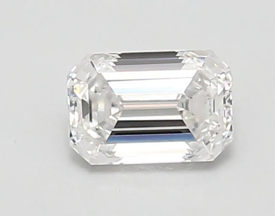 0.91ct E VS1 Emerald (IGI)