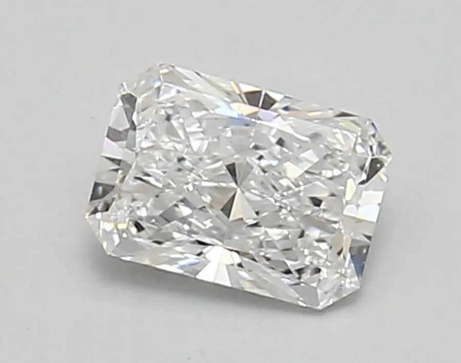 0.91ct D VVS2 Radiant (IGI)