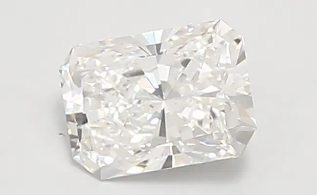 0.91ct E VVS2 Radiant (IGI)