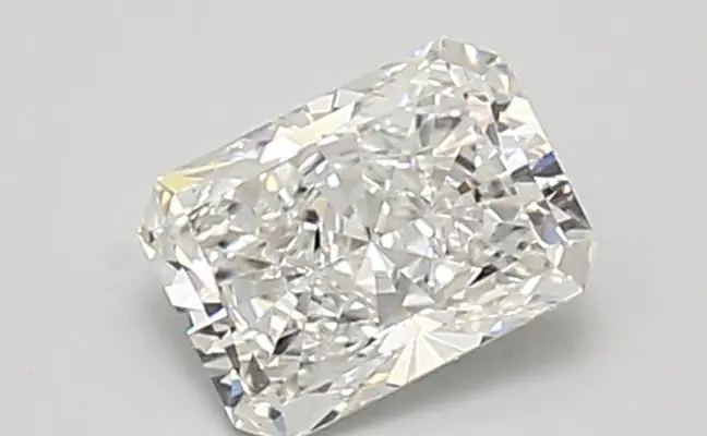 0.91ct E VVS1 Radiant (IGI)