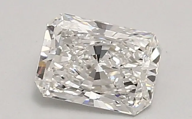 0.91ct E VVS2 Radiant (IGI)