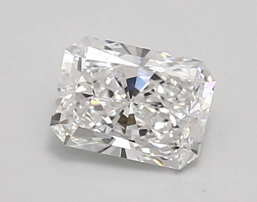0.91ct D VVS2 Radiant (IGI)