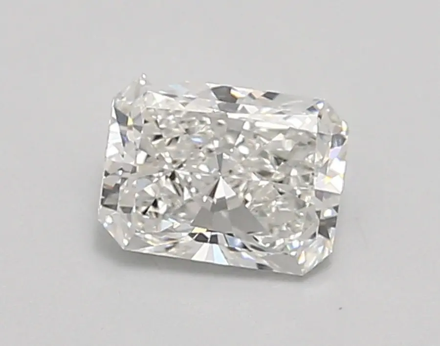 0.91ct E VVS2 Radiant (IGI)