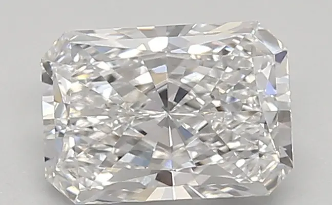 0.91ct E VVS2 Radiant (IGI)