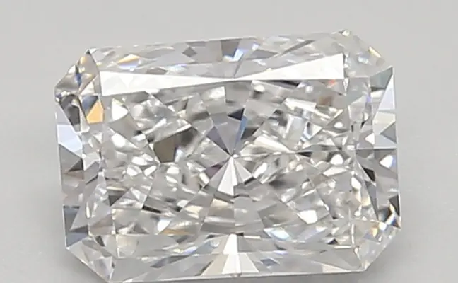 0.91ct E VVS2 Radiant (IGI)