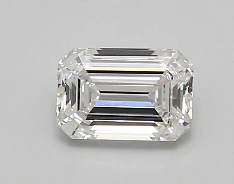 0.91ct E VVS2 Emerald (IGI)