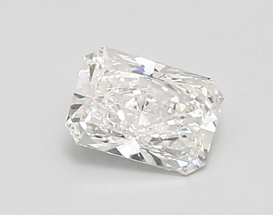 0.90ct E VS1 Radiant (IGI)