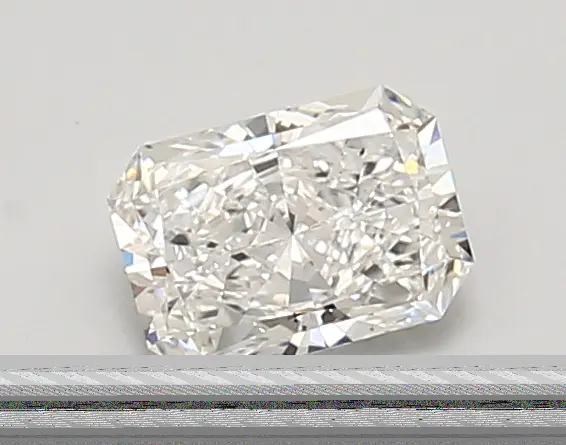 0.90ct E VS1 Radiant (IGI)