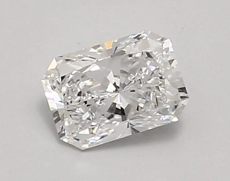 0.88ct D VVS2 Radiant (IGI)