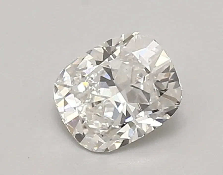 0.88ct E VS1 Cushion (IGI)