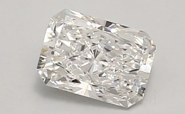 0.87ct E VVS2 Radiant (IGI)