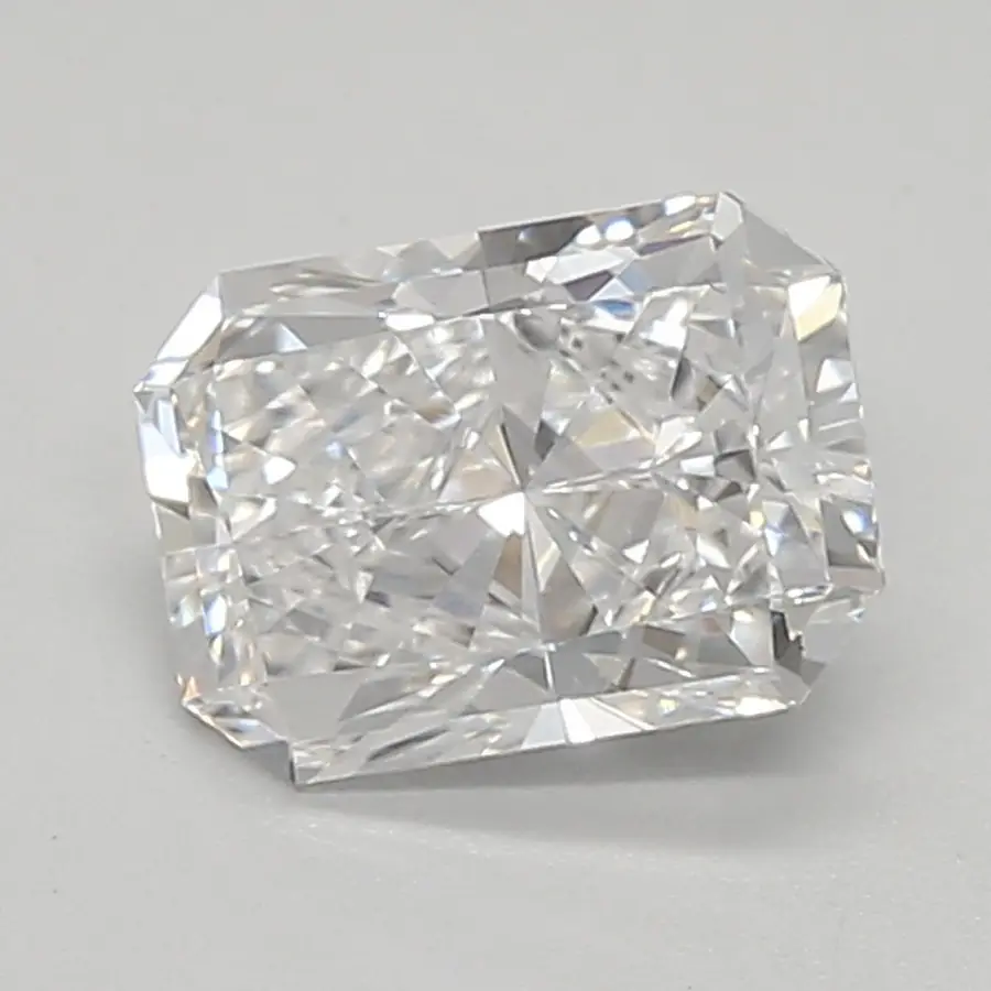 0.87ct D VVS2 Radiant (IGI)