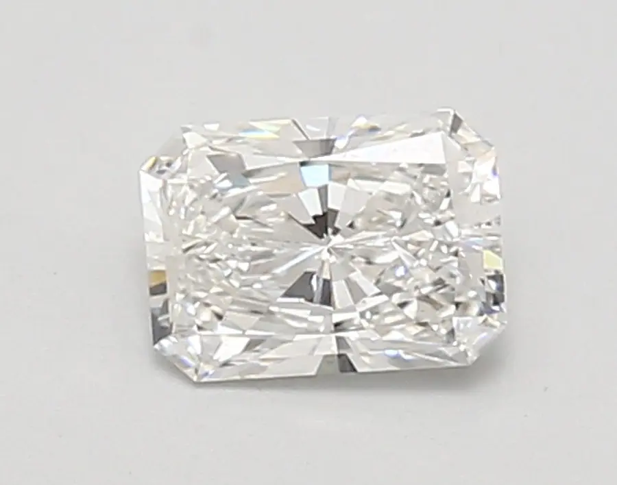 0.87ct E VS1 Radiant (IGI)