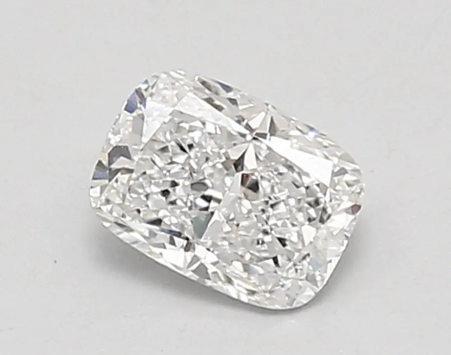 0.87ct D VVS2 Cushion (IGI)