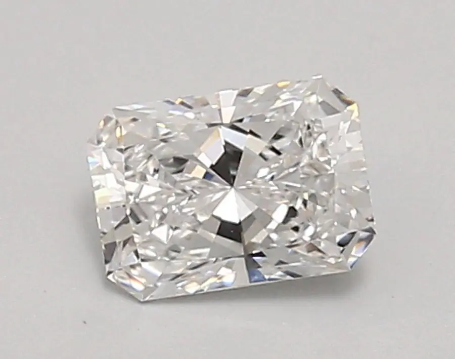 0.86ct D VVS2 Radiant (IGI)