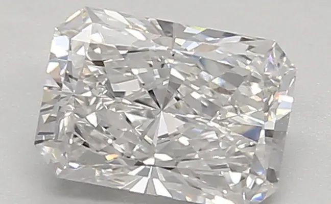 0.85ct E VVS2 Radiant (IGI)