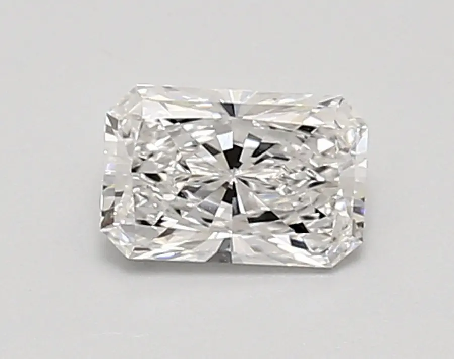 0.85ct E VS1 Radiant (IGI)