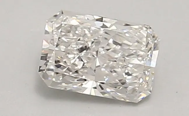 0.85ct E VVS2 Radiant (IGI)