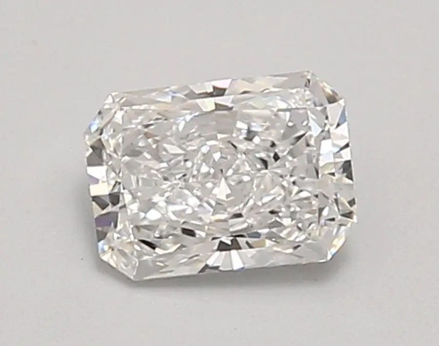 0.84ct E VS1 Radiant (IGI)