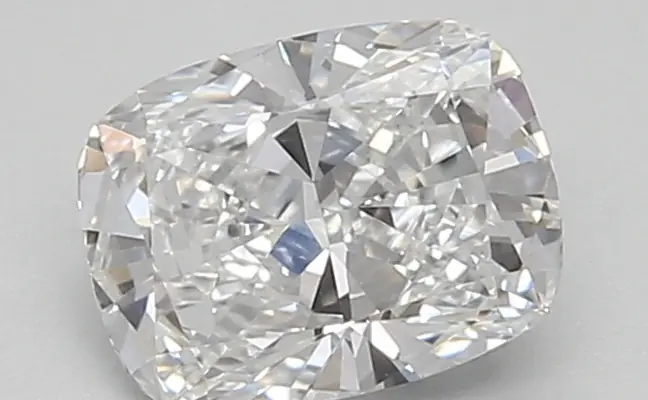 0.84ct E VVS2 Cushion (IGI)