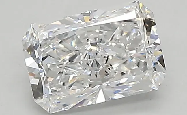 0.84ct E SI1 Radiant (IGI)