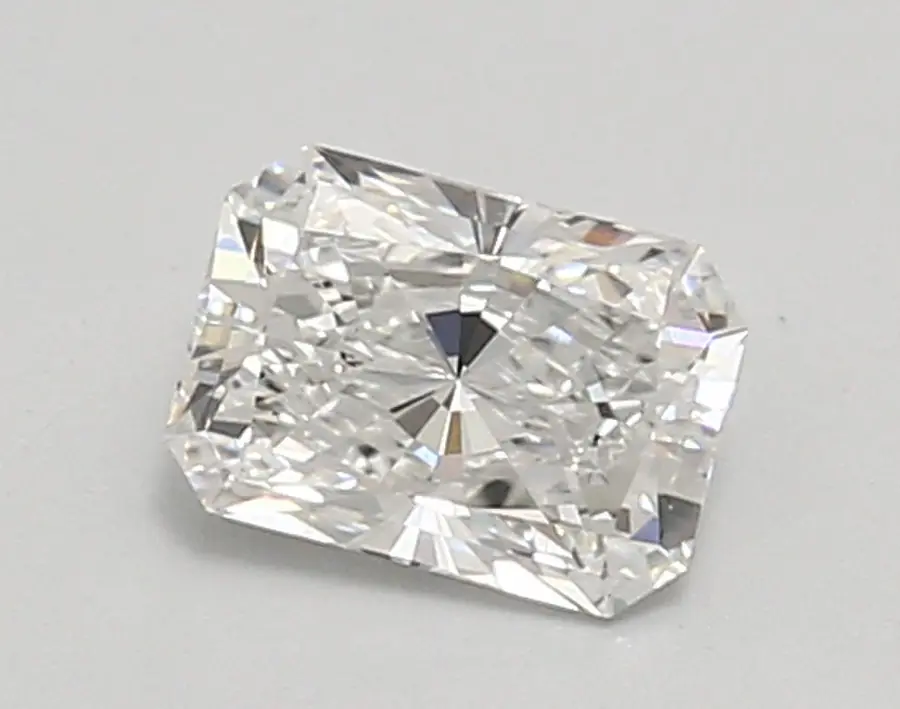 0.83ct D VVS2 Radiant (IGI)