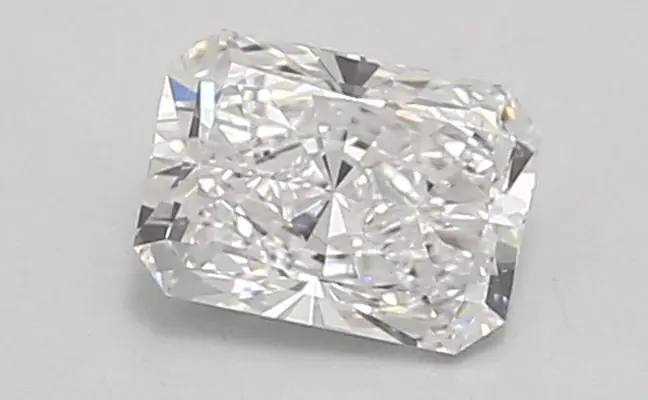 0.83ct E VVS2 Radiant (IGI)