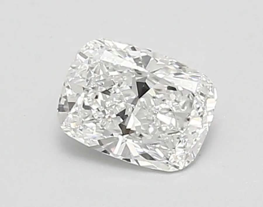 0.83ct E VVS1 Cushion (IGI)