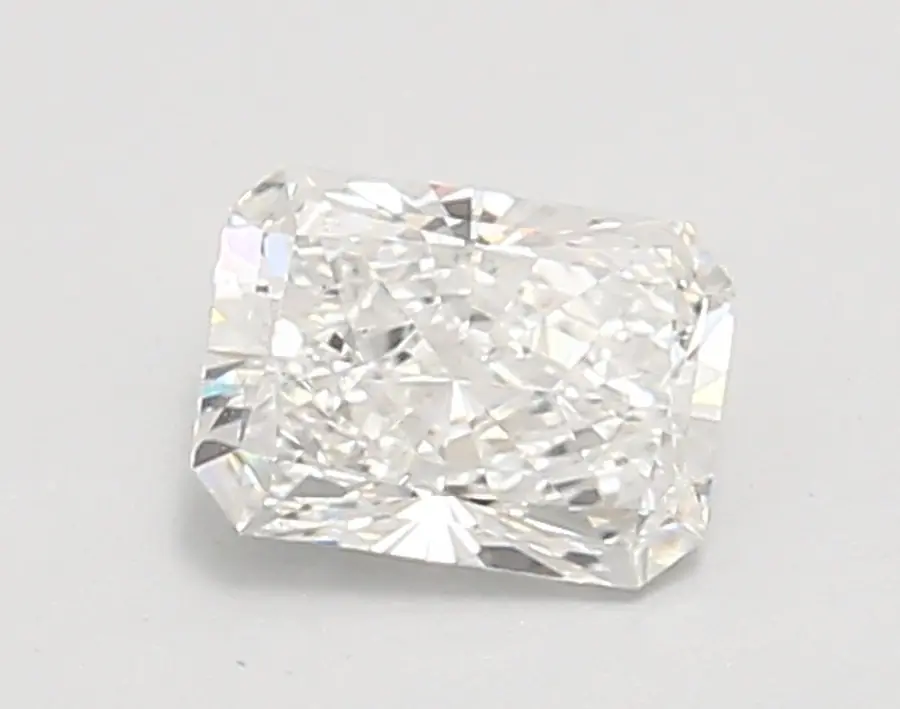 0.81ct E VS2 Radiant (IGI)