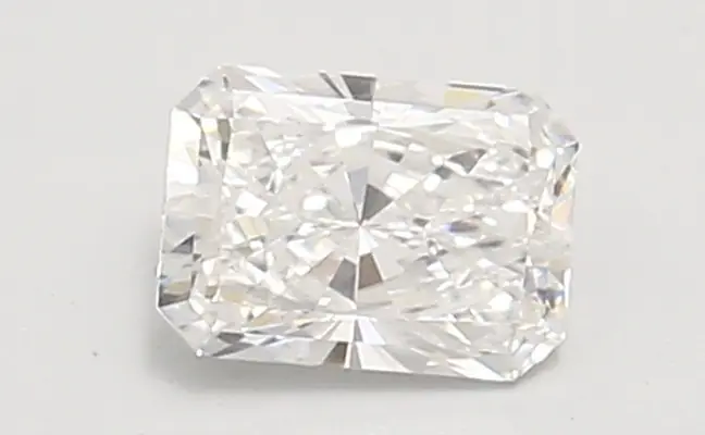 0.79ct E VVS1 Radiant (IGI)