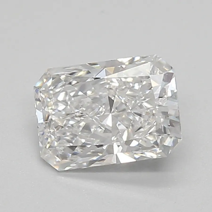 0.79ct E VVS2 Radiant (IGI)