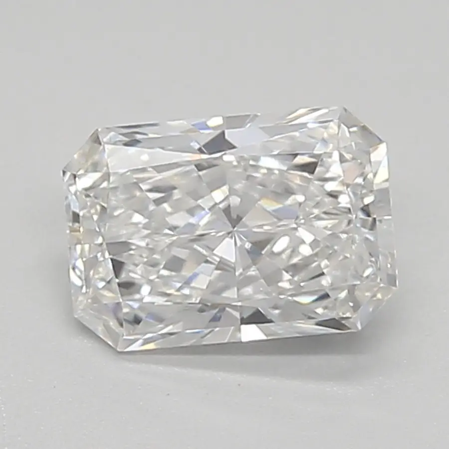 0.79ct E VVS1 Radiant (IGI)