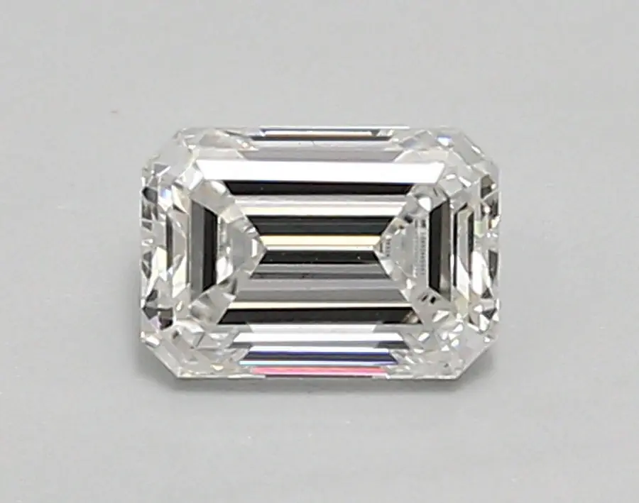 0.79ct E VS1 Emerald (IGI)