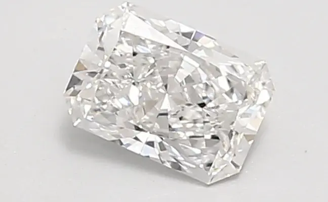 0.78ct E VVS1 Radiant (IGI)
