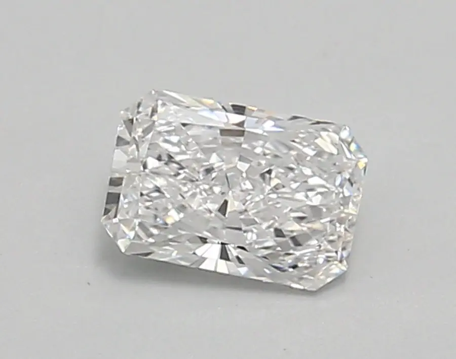 0.78ct D VVS2 Radiant (IGI)