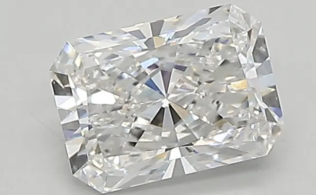 0.78ct E VVS2 Radiant (IGI)