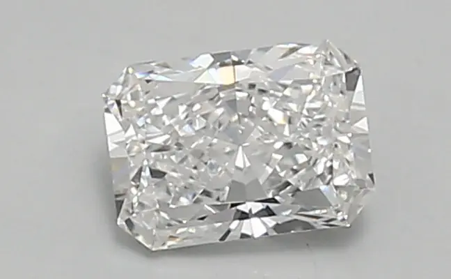 0.77ct E VVS1 Radiant (IGI)