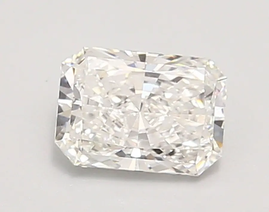 0.77ct E VS1 Radiant (IGI)