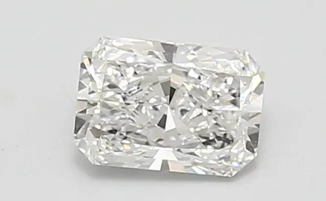 0.77ct E VVS2 Radiant (IGI)