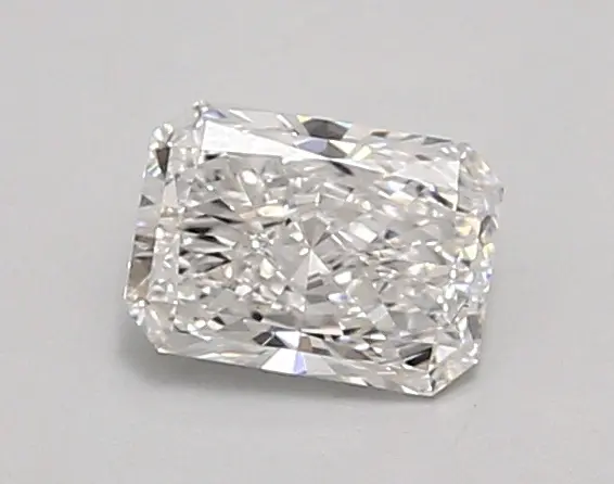 0.77ct E VVS2 Radiant (IGI)
