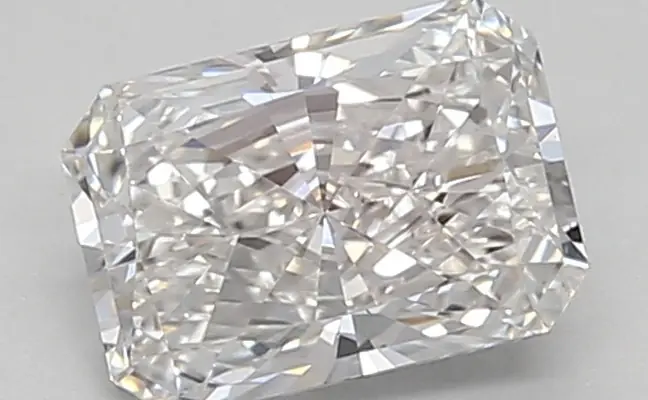 0.77ct E VVS1 Radiant (IGI)