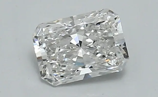 0.76ct E VVS2 Radiant (IGI)