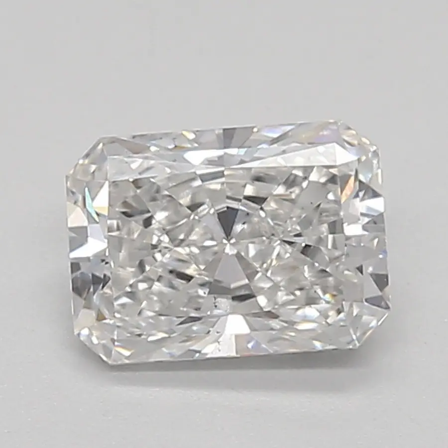 0.76ct E SI1 Radiant (IGI)